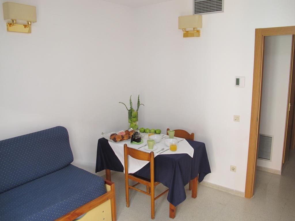 Apartamentos Santi Lloret de Mar Cameră foto